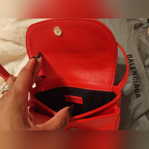 Like New Balenciaga B. Dot Crossbody - Picture 3 of 9